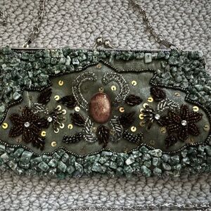 💚💚Green Jeweled Vintage Look Purse 💚💚